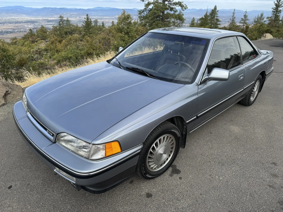 1990 Acura Legend 1st Gen - Image 4 of 31