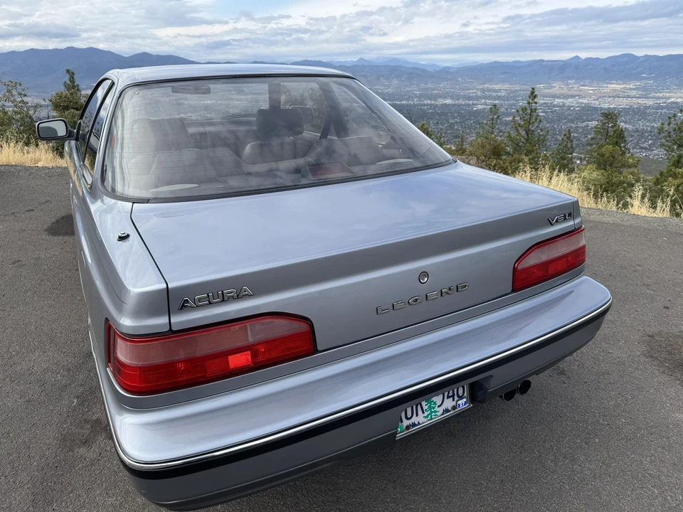 1990 Acura Legend 1st Gen - Image 16 of 31