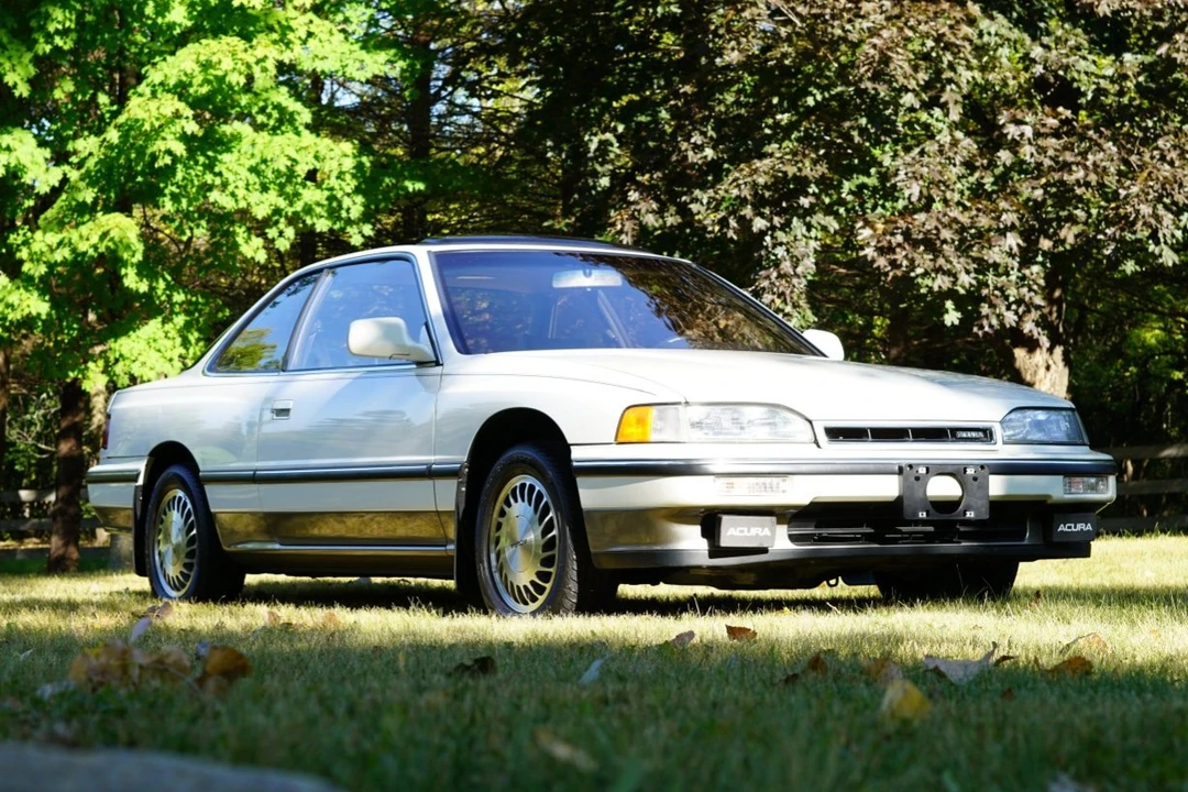 1990 Acura Legend 1st Gen - Image 19 of 31