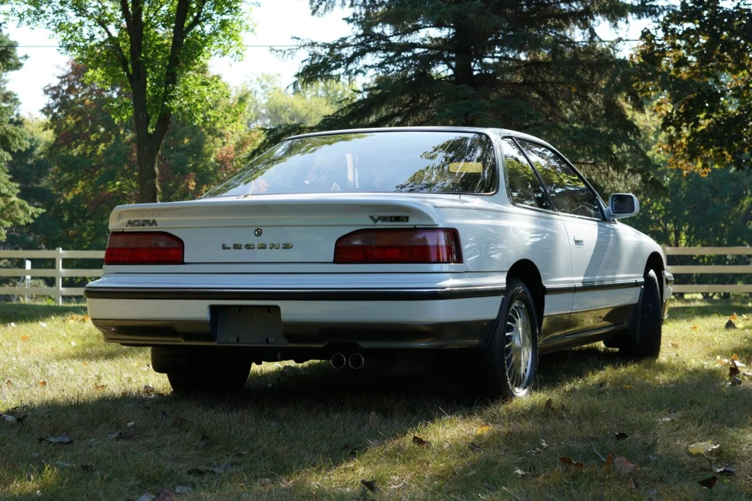 1990 Acura Legend 1st Gen - Image 26 of 31