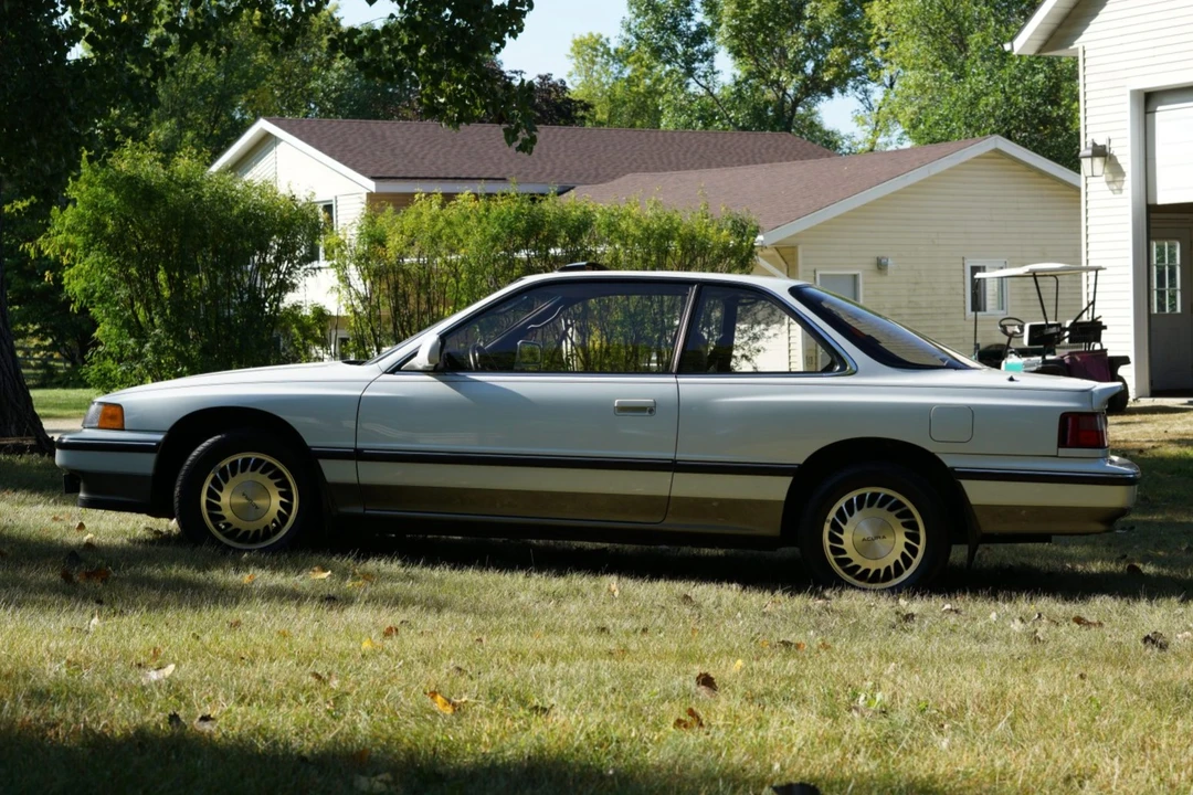 1990 Acura Legend 1st Gen - Image 30 of 31