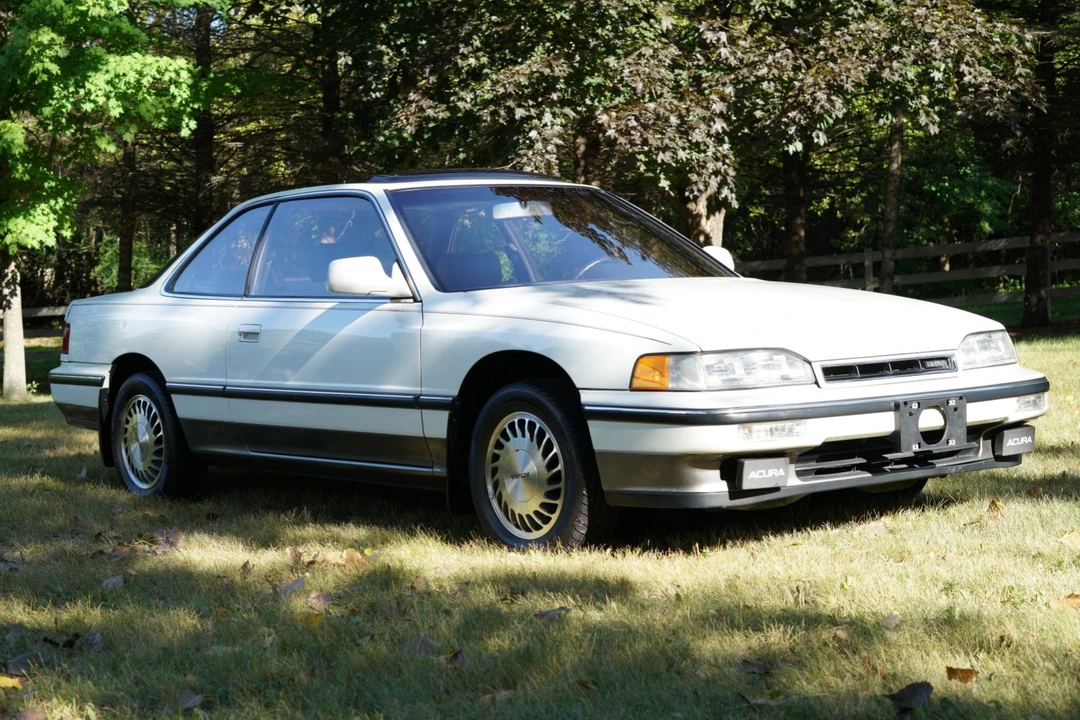 1990 Acura Legend 1st Gen - Image 21 of 31