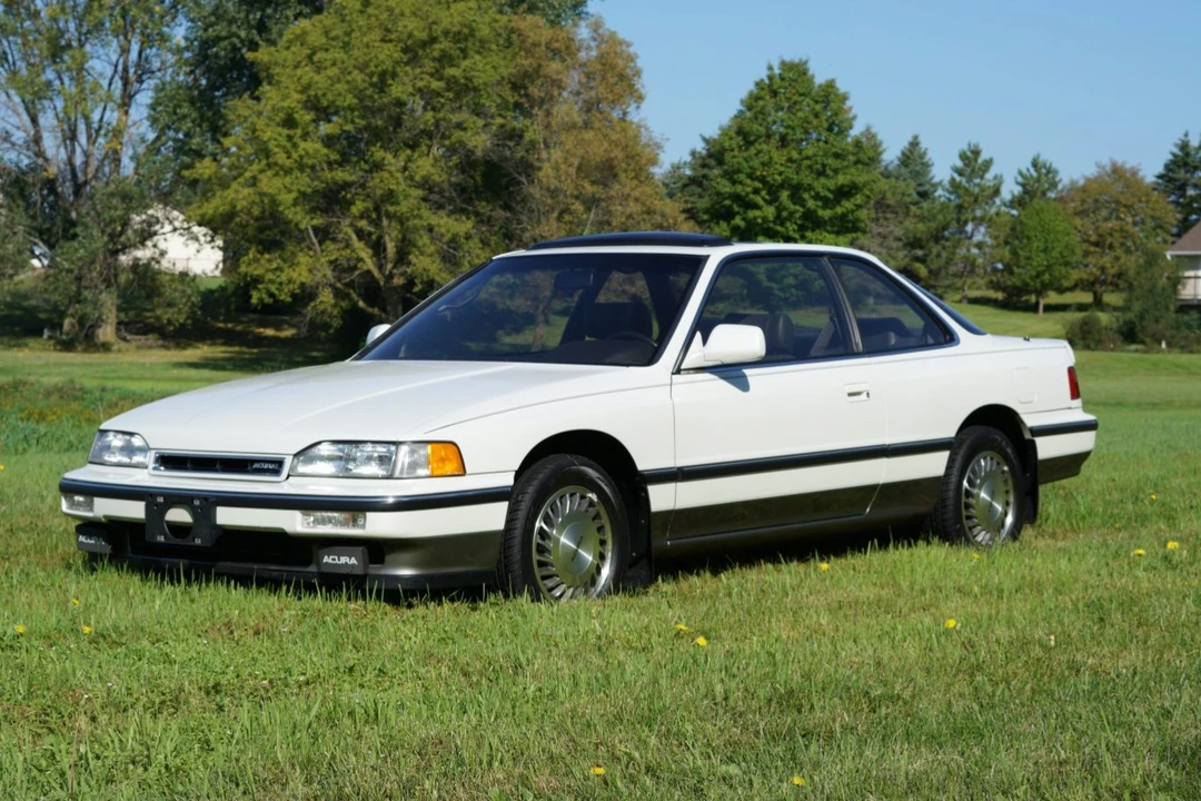 1990 Acura Legend 1st Gen - Image 2 of 31