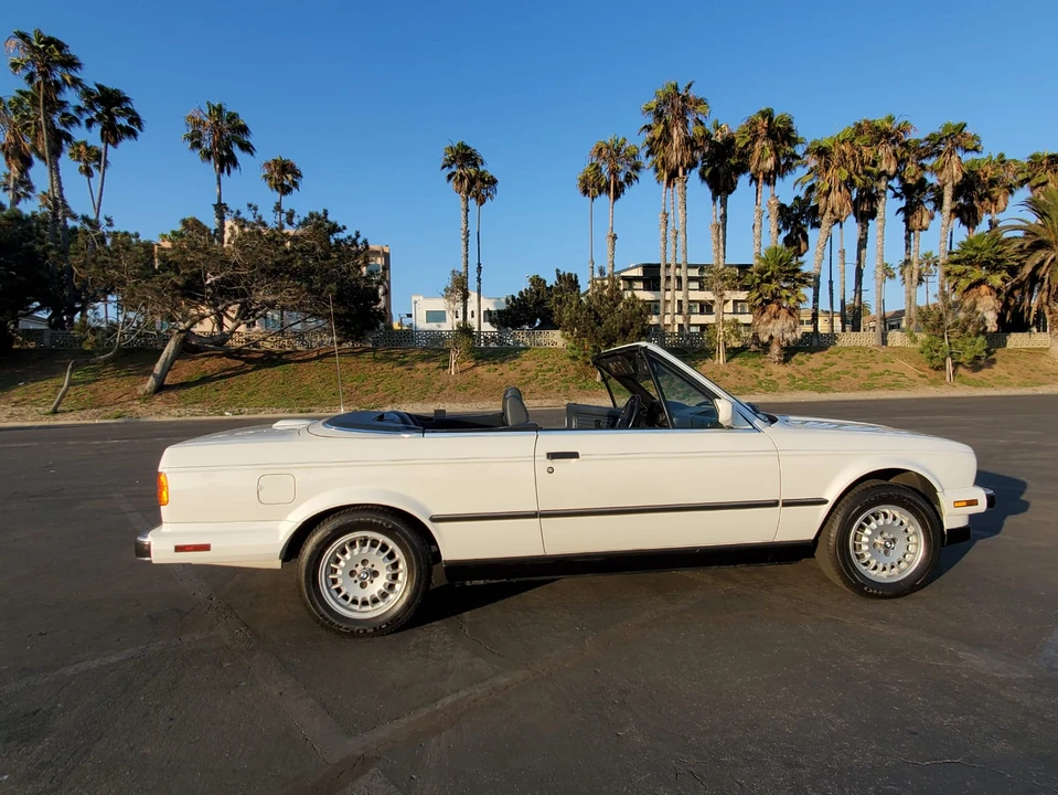 1990 BMW E30 3 Series - Image 27 of 31