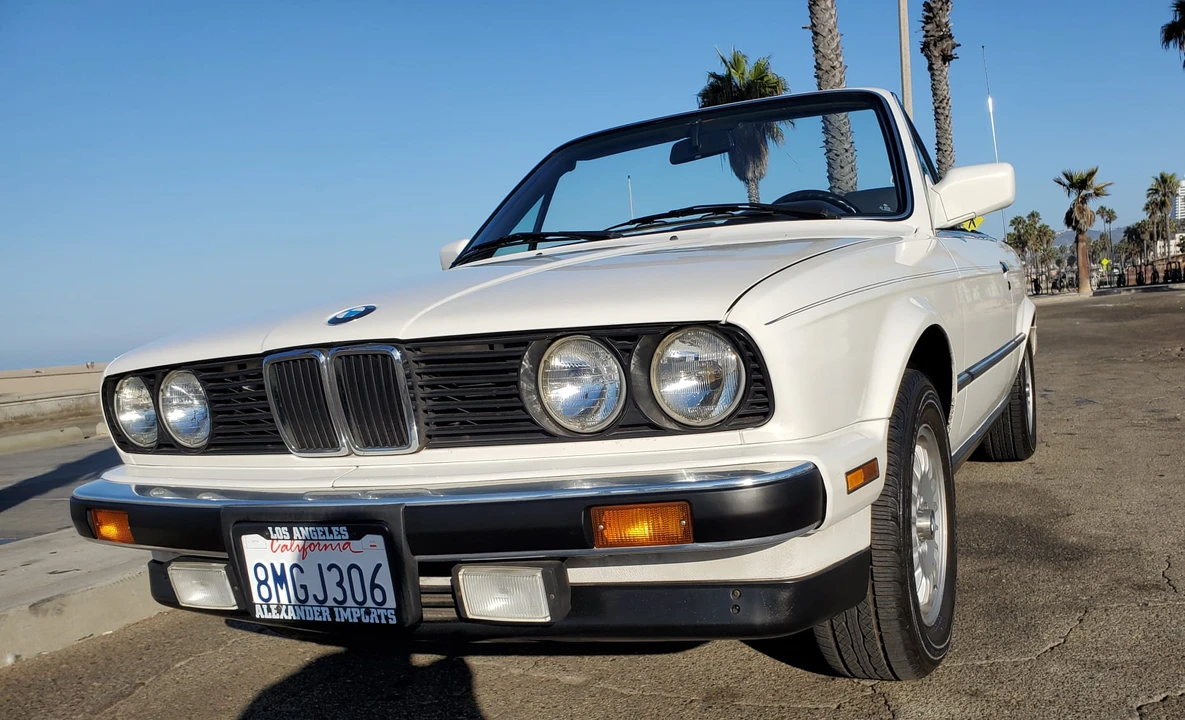 1990 BMW E30 3 Series - Image 13 of 31