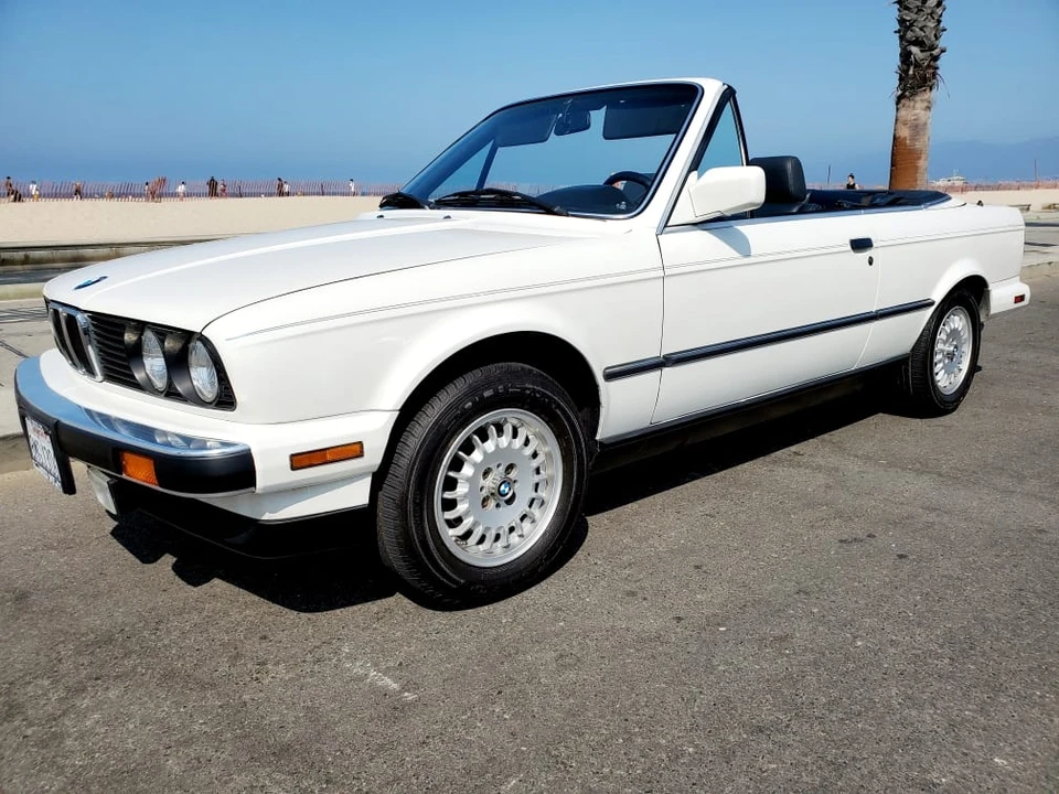 1990 BMW E30 3 Series - Image 2 of 31