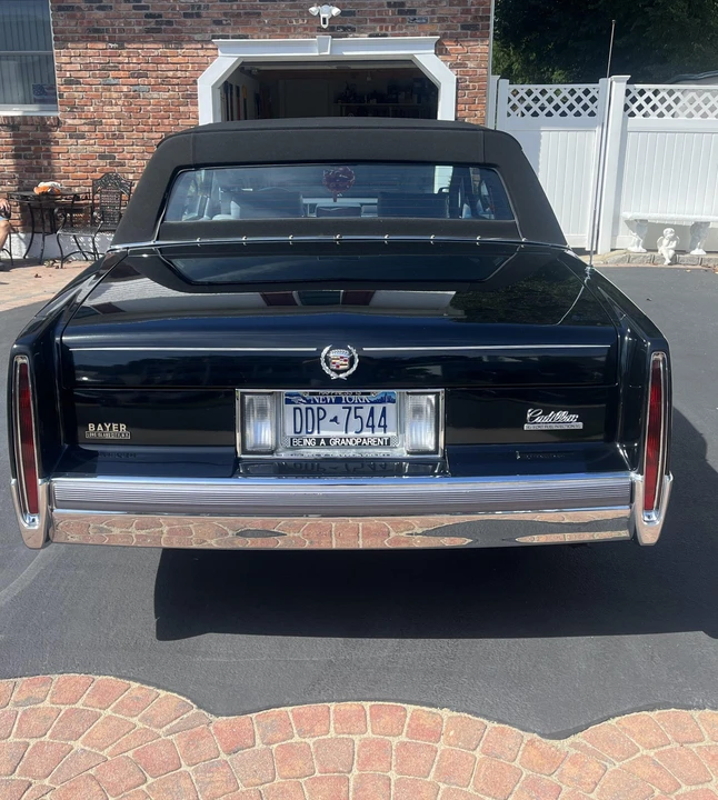 1990 Cadillac Fleetwood - Image 17 of 31