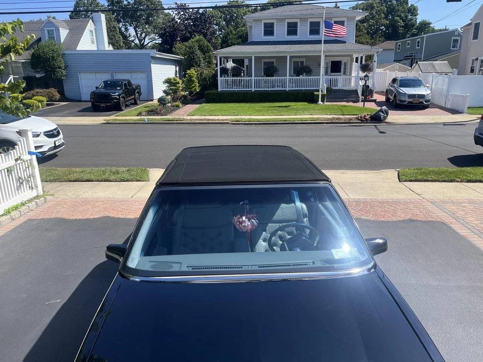1990 Cadillac Fleetwood - Image 10 of 31