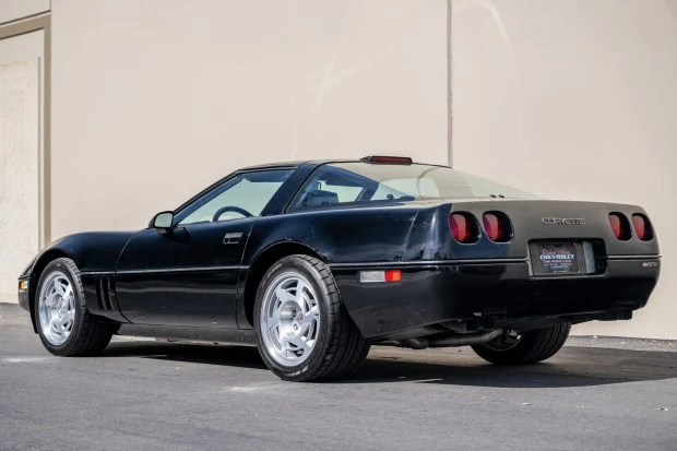 1990 Chevrolet Corvette C4 ZR1 - Image 2 of 7