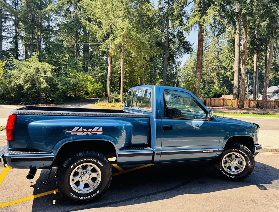 1990 Chevrolet C/K 4th Gen - Image 15 of 31