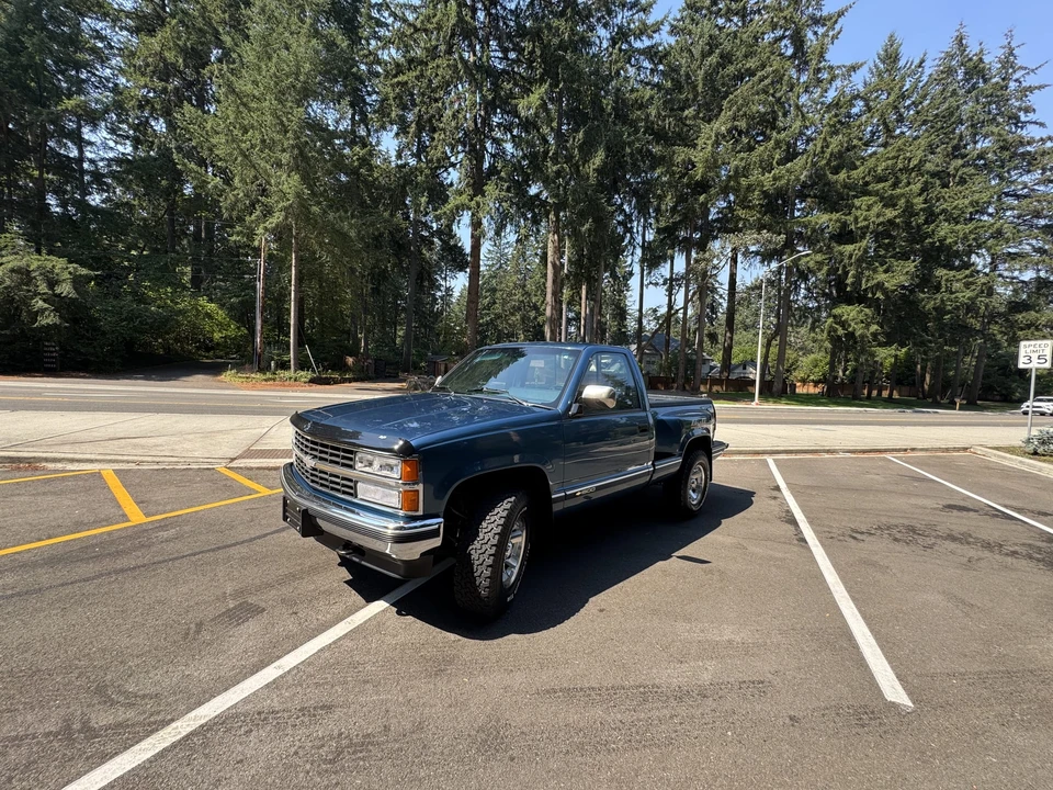 1990 Chevrolet C/K 4th Gen - Image 25 of 31