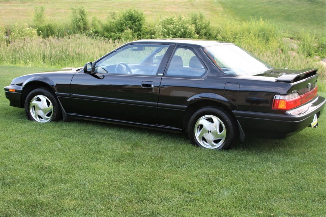 1990 Honda Prelude 3rd Gen - Image 10 of 31