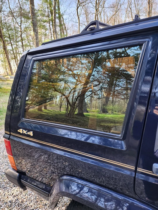 1990 Jeep XJ Cherokee - Image 27 of 31