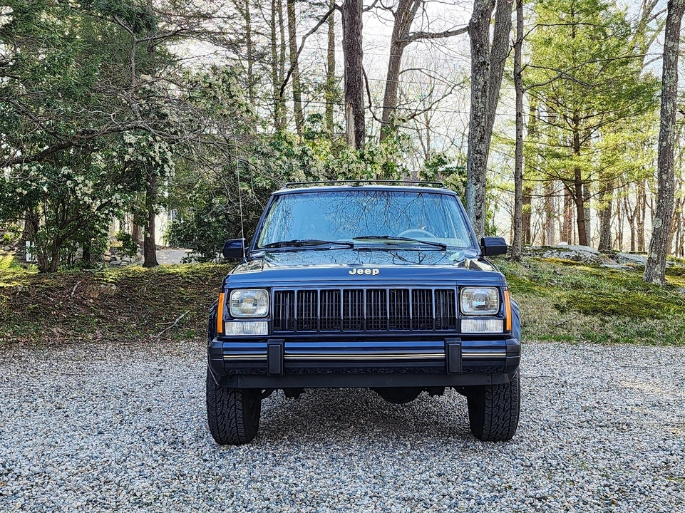 1990 Jeep XJ Cherokee - Image 6 of 31