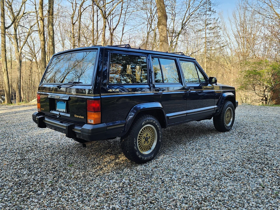 1990 Jeep XJ Cherokee - Image 11 of 31