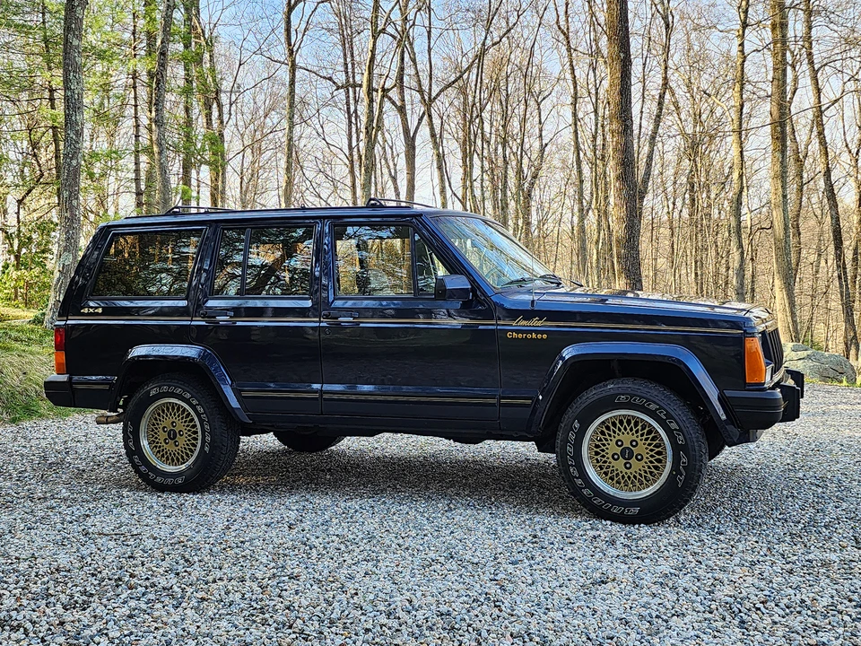 1990 Jeep XJ Cherokee - Image 8 of 31
