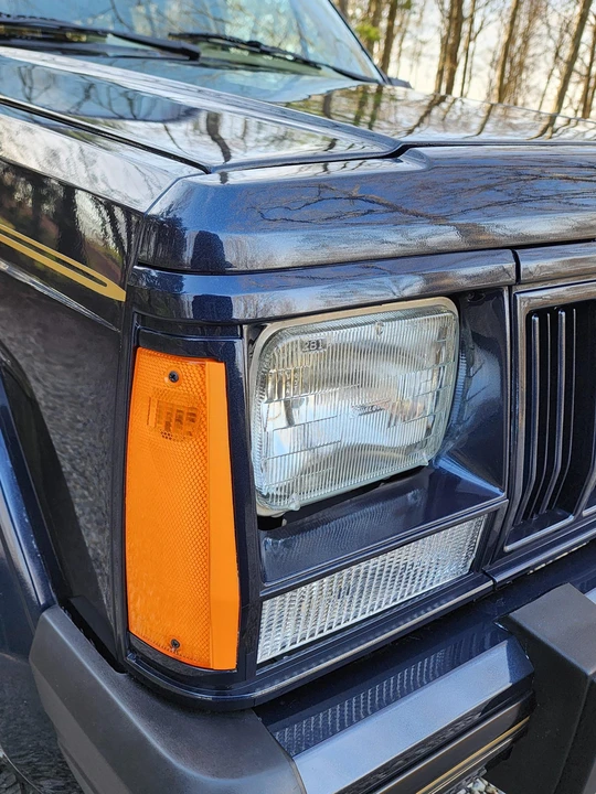 1990 Jeep XJ Cherokee - Image 16 of 31