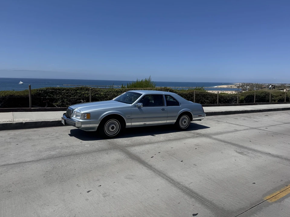 1990 Lincoln Continental Mark VII - Image 20 of 31