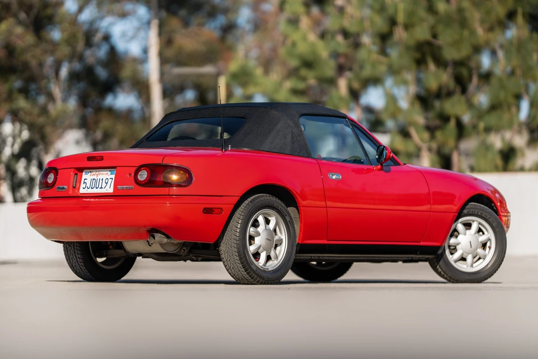 1990 Mazda NA MX-5 Miata - Image 13 of 31
