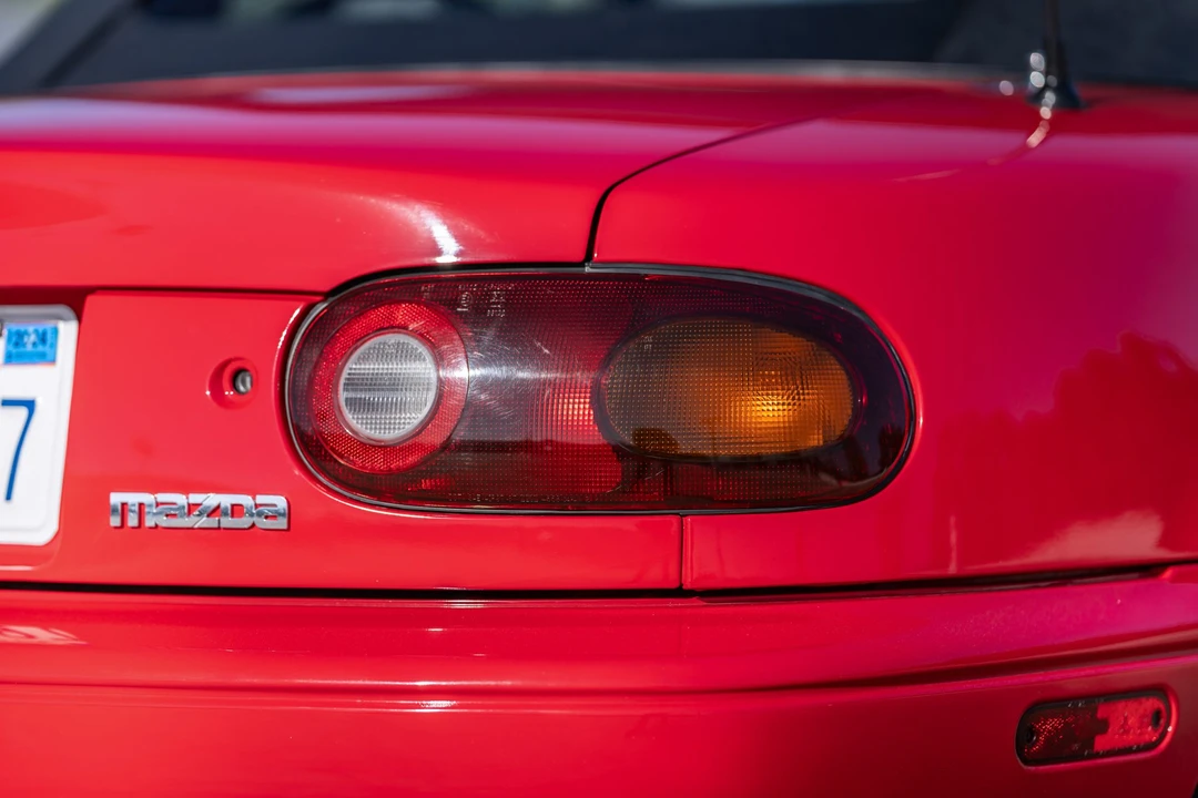 1990 Mazda NA MX-5 Miata - Image 29 of 31