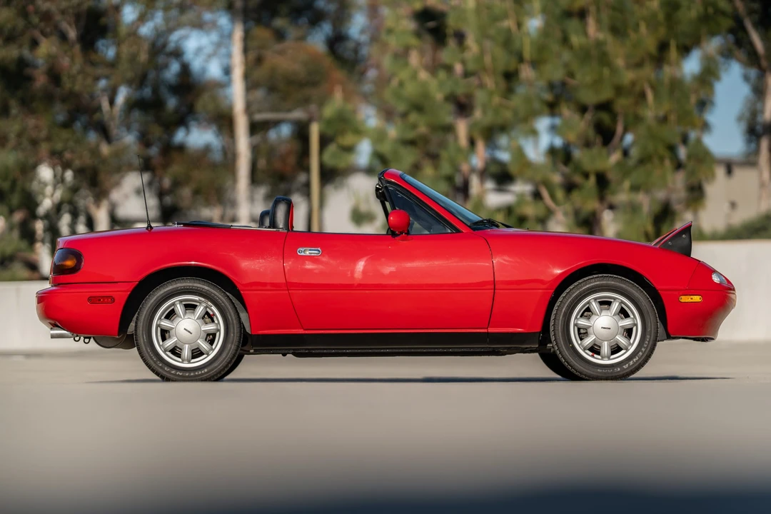 1990 Mazda NA MX-5 Miata - Image 4 of 31