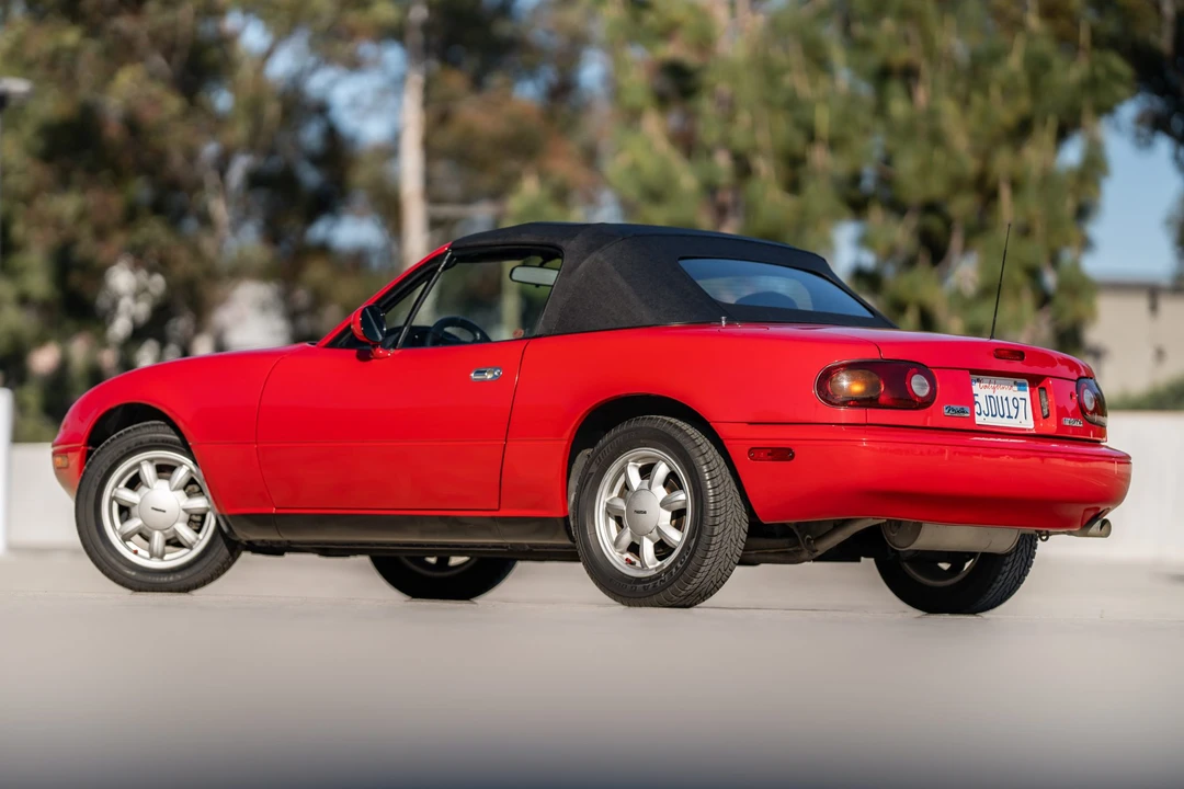 1990 Mazda NA MX-5 Miata - Image 15 of 31