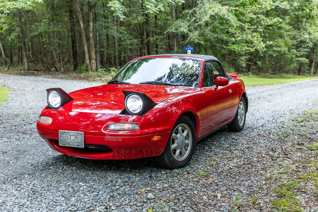 1990 Mazda NA MX-5 Miata - Image 18 of 31