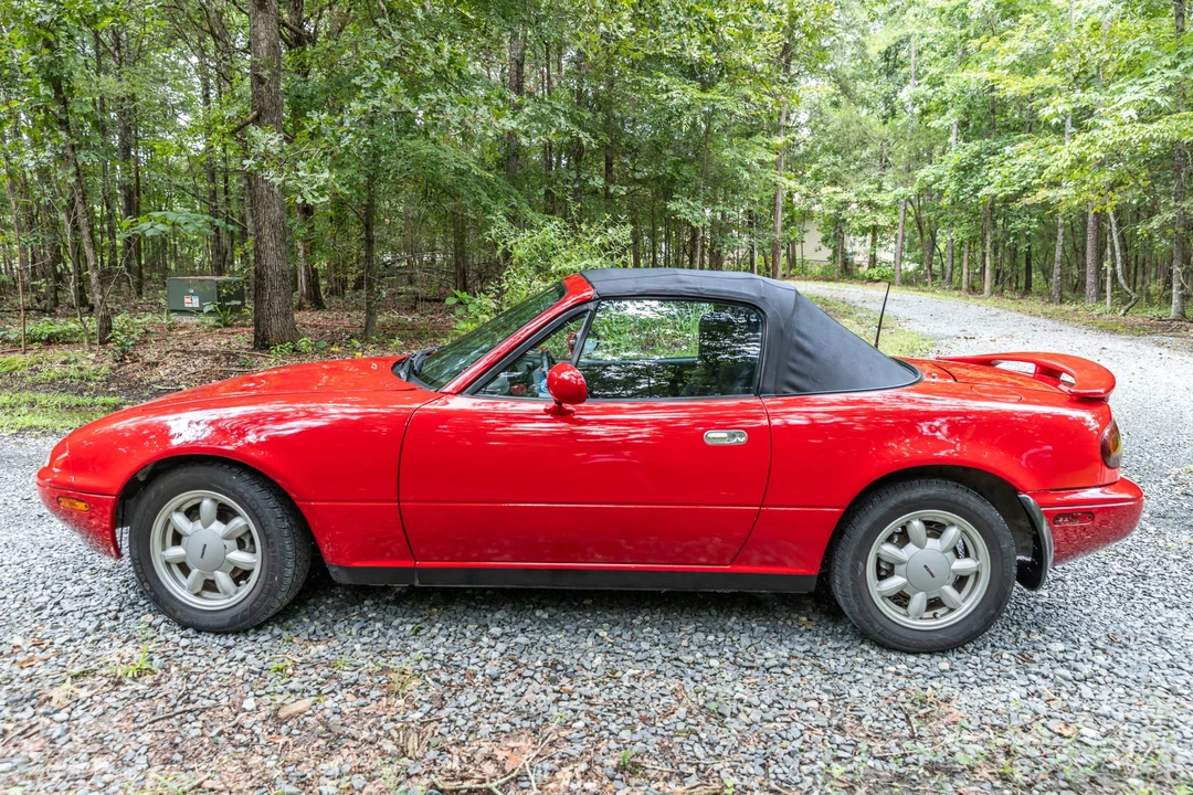 1990 Mazda NA MX-5 Miata - Image 17 of 31