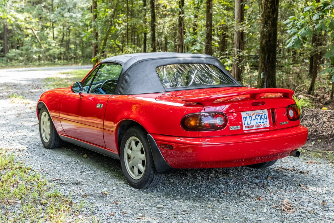 1990 Mazda NA MX-5 Miata - Image 16 of 31