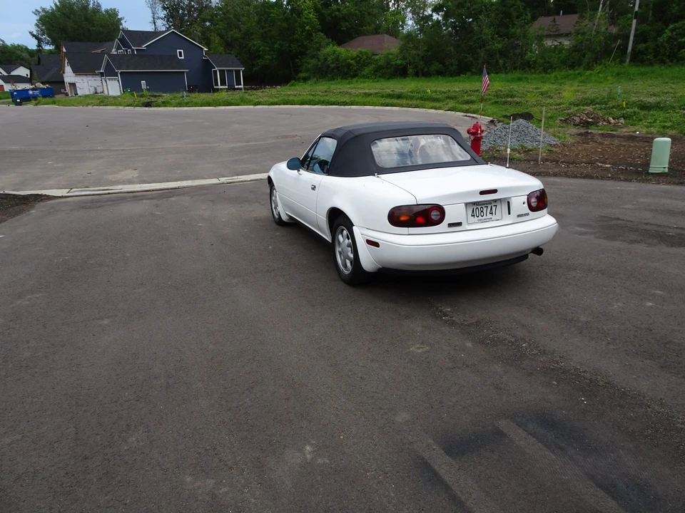 1990 Mazda NA MX-5 Miata - Image 11 of 31