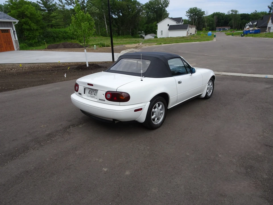 1990 Mazda NA MX-5 Miata - Image 12 of 31