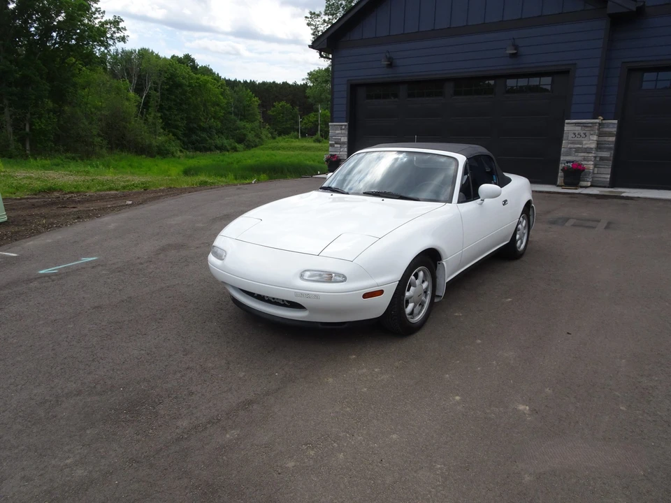 1990 Mazda NA MX-5 Miata - Image 9 of 31