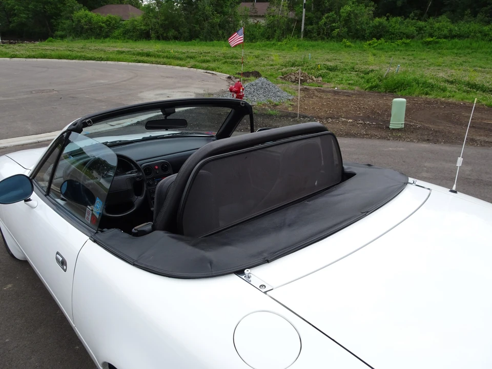 1990 Mazda NA MX-5 Miata - Image 22 of 31