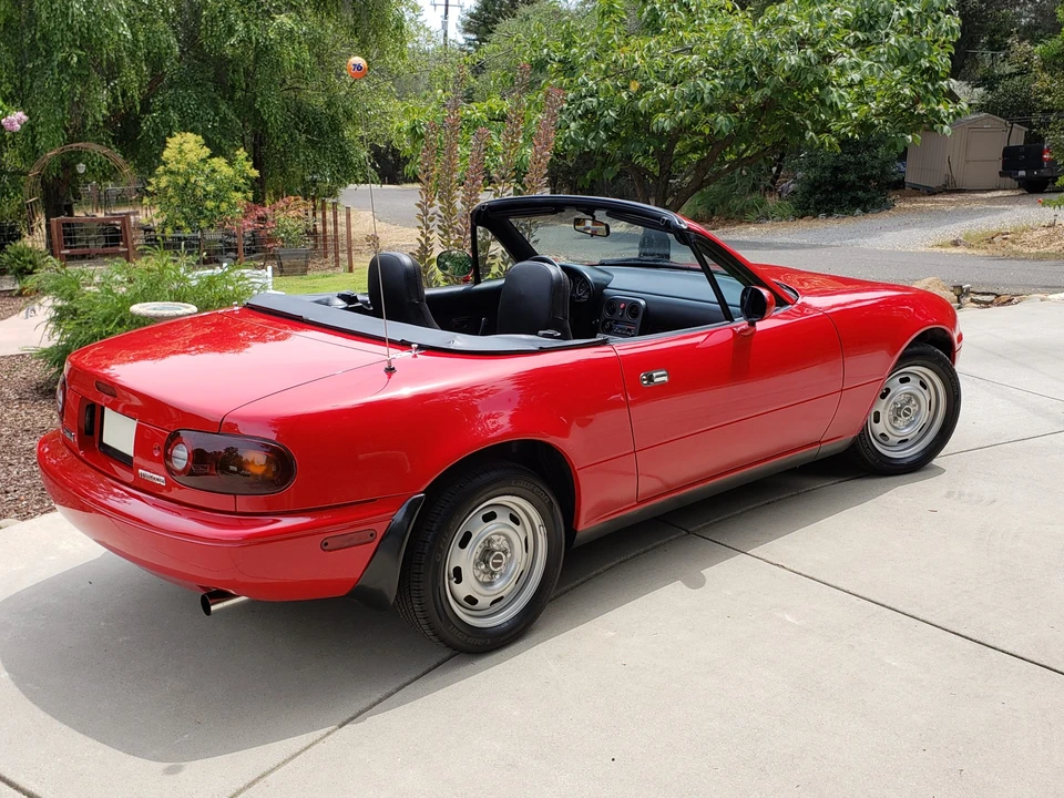1990 Mazda NA MX-5 Miata - Image 8 of 31