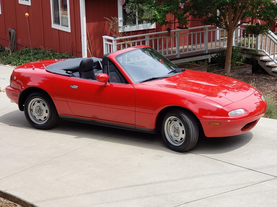 1990 Mazda NA MX-5 Miata - Image 11 of 31