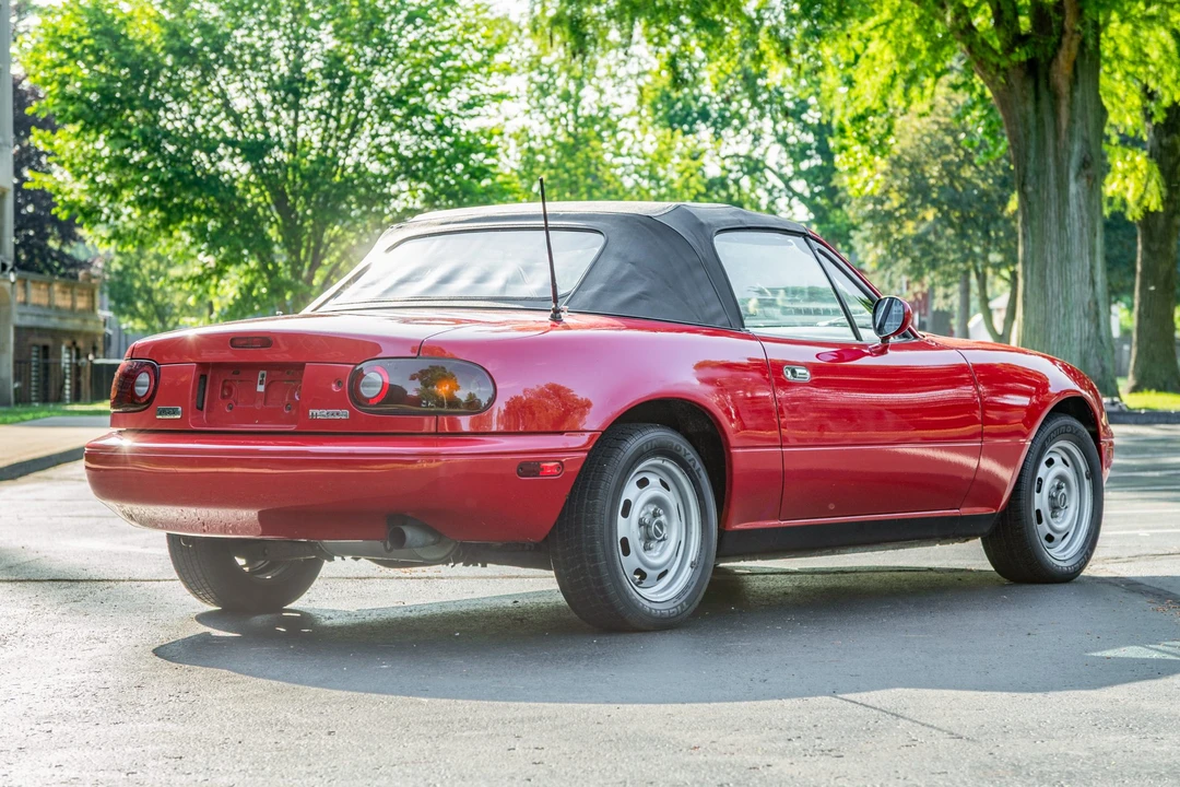 1990 Mazda NA MX-5 Miata - Image 15 of 31