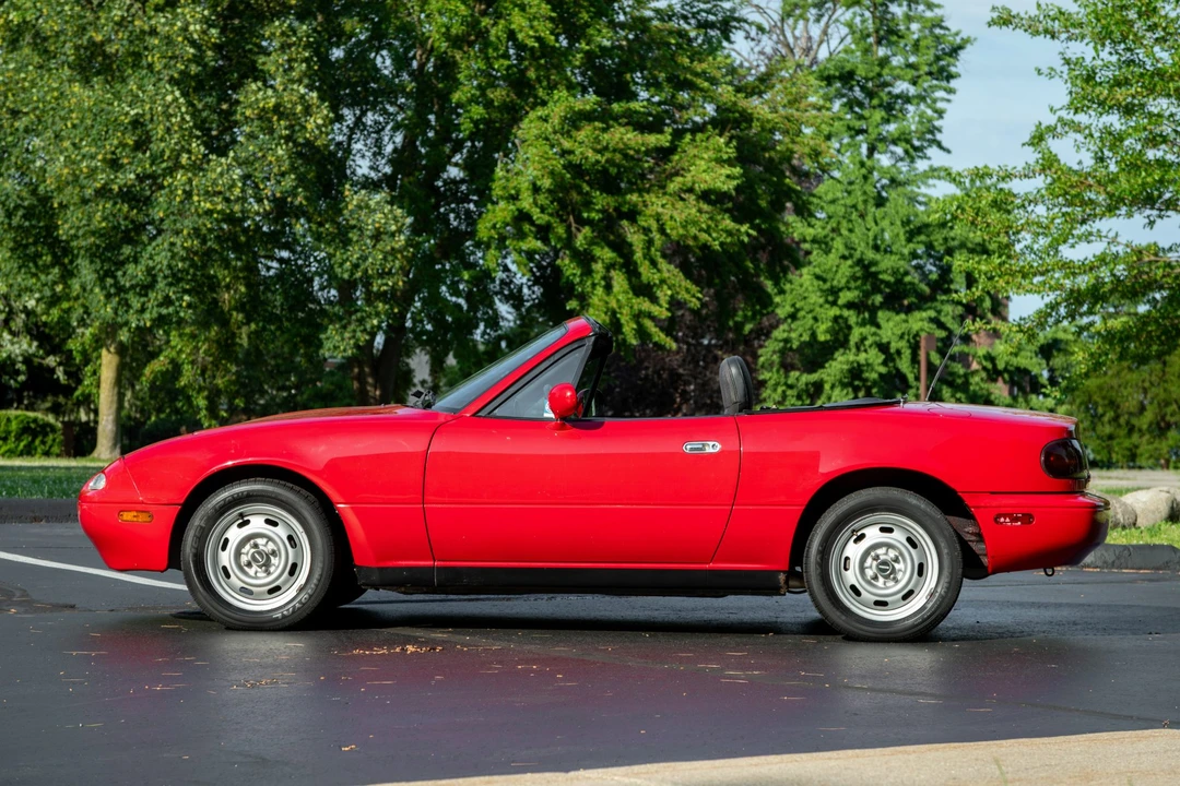 1990 Mazda NA MX-5 Miata - Image 2 of 31
