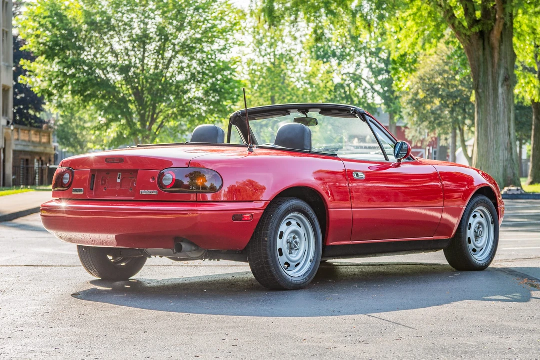 1990 Mazda NA MX-5 Miata - Image 5 of 31