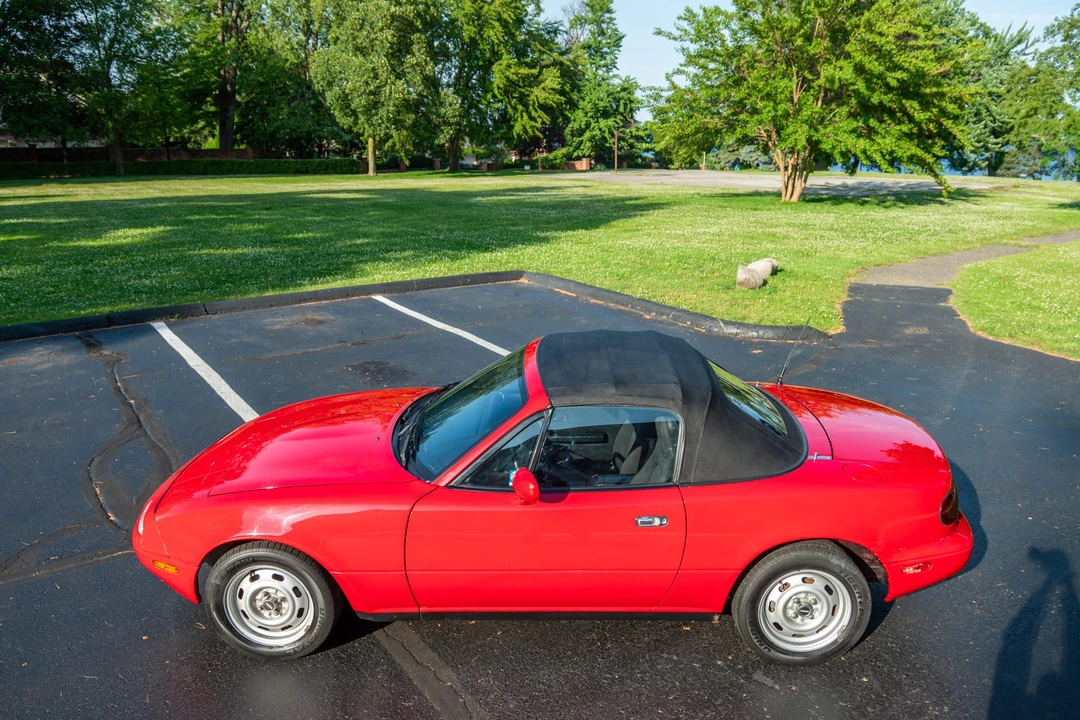 1990 Mazda NA MX-5 Miata - Image 11 of 31