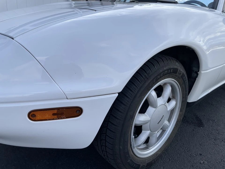 1990 Mazda NA MX-5 Miata - Image 25 of 31