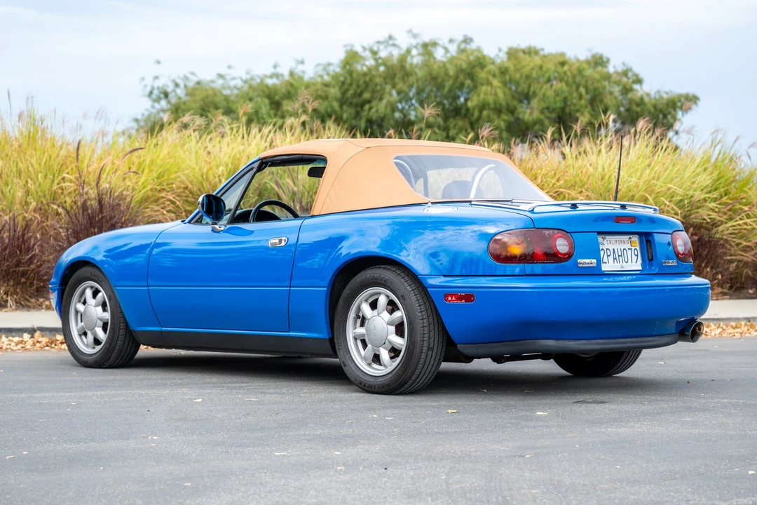 1990 Mazda NA MX-5 Miata - Image 17 of 31