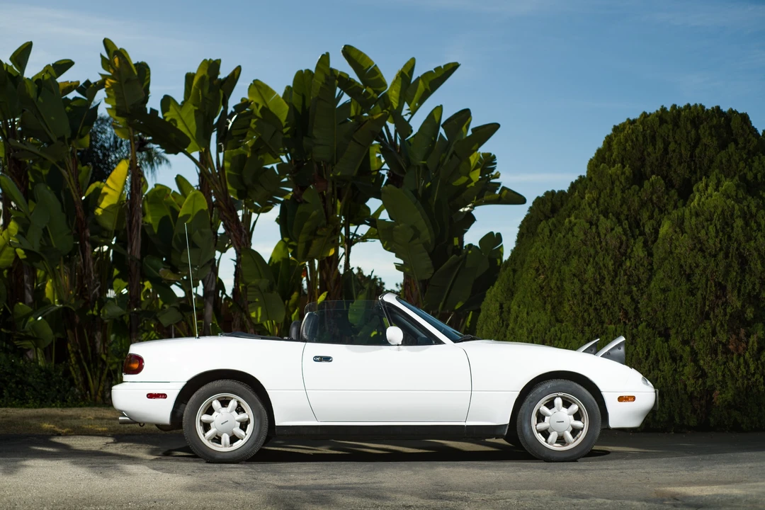 1990 Mazda NA MX-5 Miata - Image 9 of 31