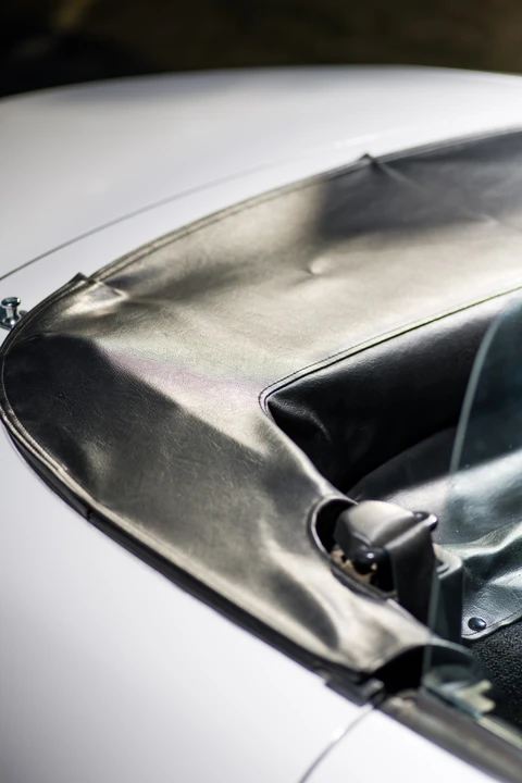 1990 Mazda NA MX-5 Miata - Image 29 of 31