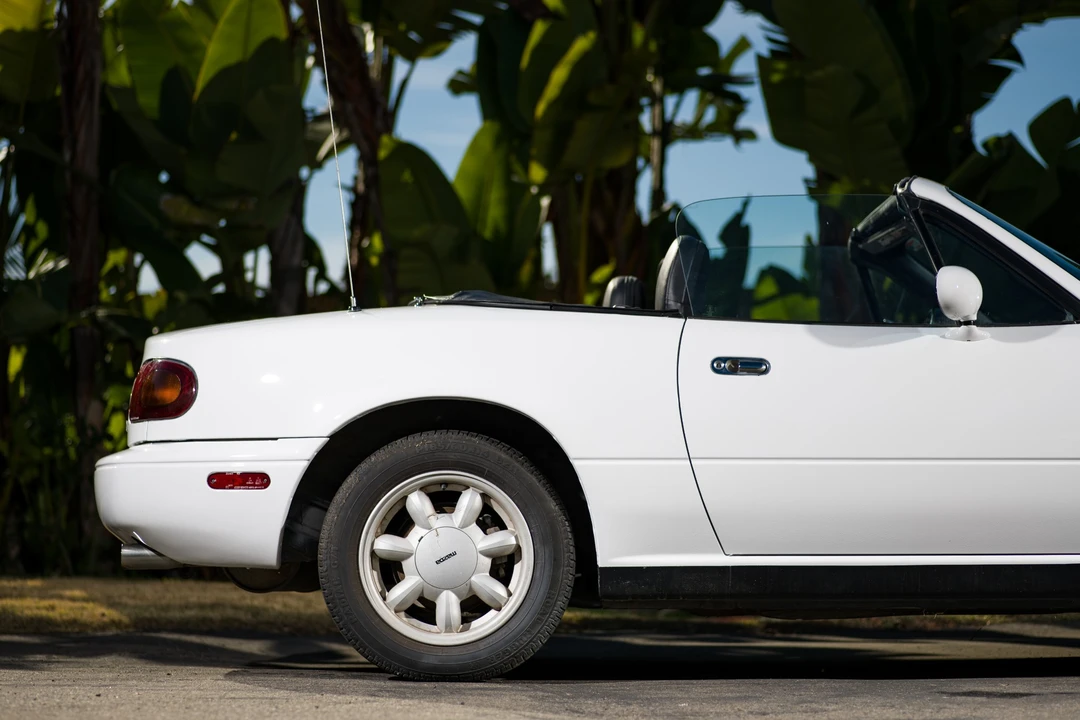 1990 Mazda NA MX-5 Miata - Image 16 of 31