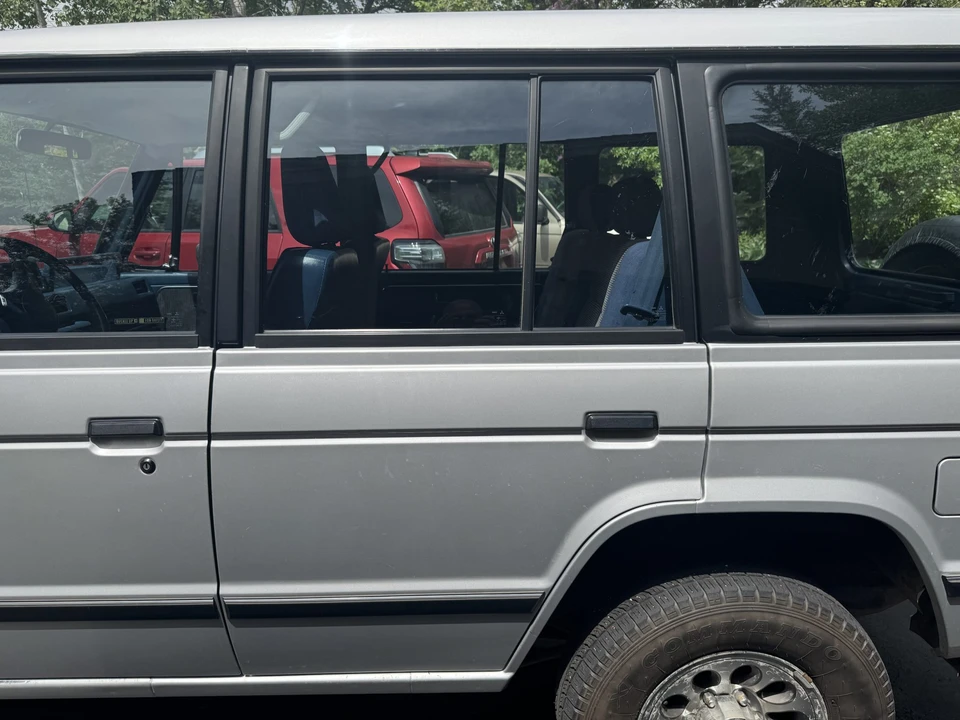 1990 Mitsubishi Pajero/Montero 1st Gen - Image 25 of 31