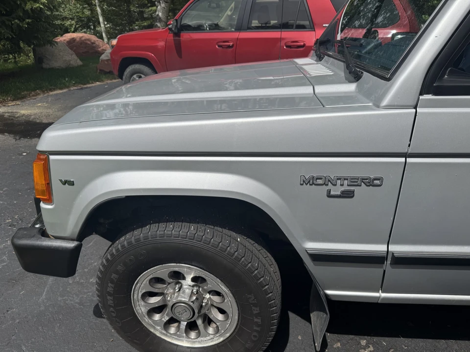 1990 Mitsubishi Pajero/Montero 1st Gen - Image 20 of 31