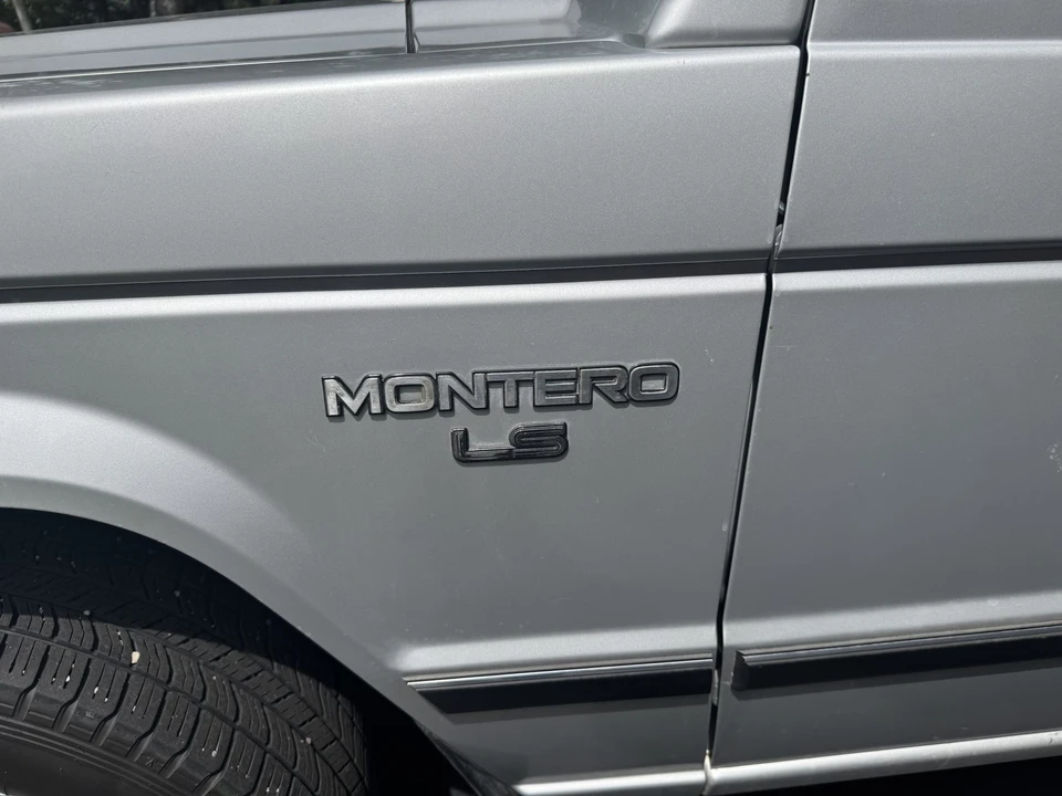 1990 Mitsubishi Pajero/Montero 1st Gen - Image 21 of 31