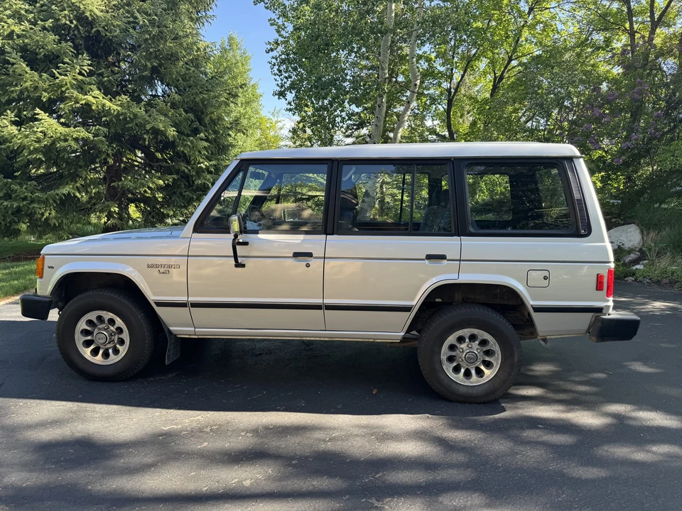 1990 Mitsubishi Pajero/Montero 1st Gen - Image 13 of 31