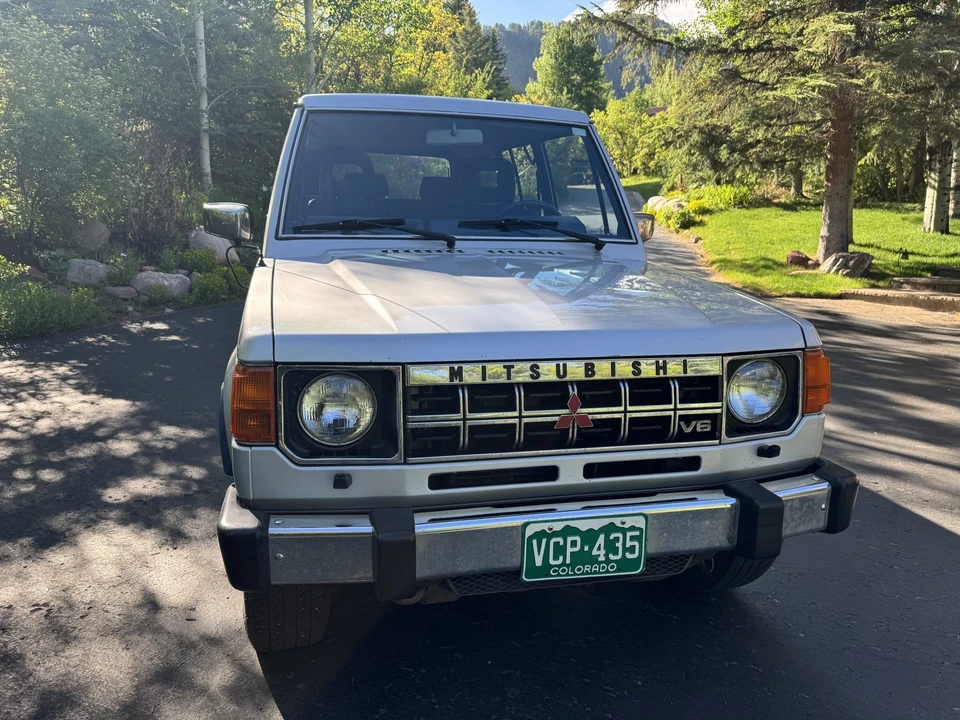 1990 Mitsubishi Pajero/Montero 1st Gen - Image 5 of 31