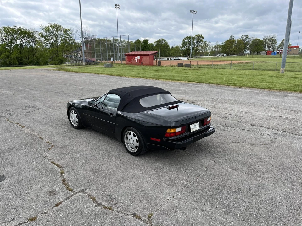 1990 Porsche 944 S2 - Image 9 of 31